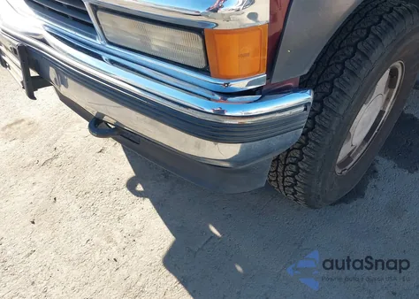 1999 Chevrolet Suburban 1500 Lt из США, поврежденный, VIN 3GNFK16R3XG183276